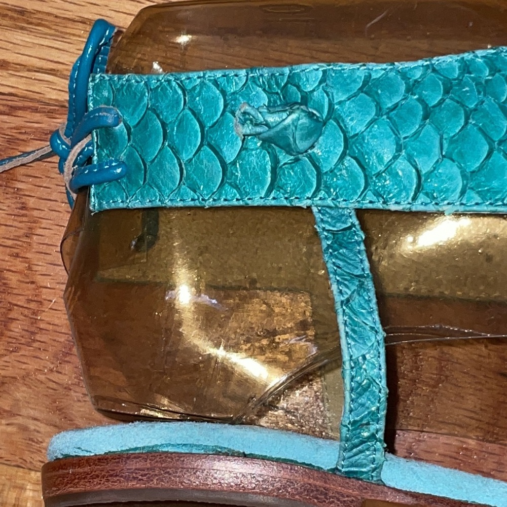 NEW CANDELA NYC Boho scalloped Turquoise mermaid scales leather thong sandal 10 - Picture 7 of 12